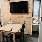 公寓式酒店 Black 3*